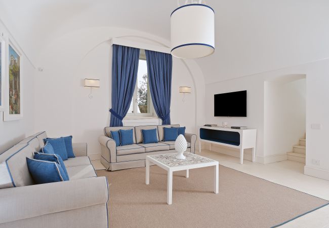 Villa a Massa Lubrense - AMORE RENTALS - Villa Antea con Piscine Private e Vista Mare Villa a Massa Lubrense - AMORE RENTALS - Villa Antea con Piscine Private e Vista Mare