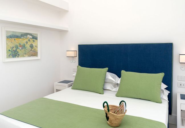 Villa a Massa Lubrense - AMORE RENTALS - Villa Antea con Piscine Private e Vista Mare Villa a Massa Lubrense - AMORE RENTALS - Villa Antea con Piscine Private e Vista Mare