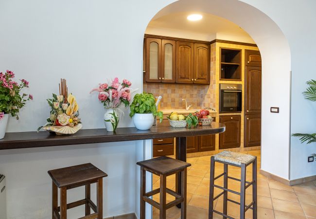 Villa a Sant´Agata sui Due Golfi - AMORE RENTALS - Villa Lions Rose con Piscina e Vista Mare Villa a Sant´Agata sui Due Golfi - AMORE RENTALS - Villa Lions Rose con Piscina e Vista Mare