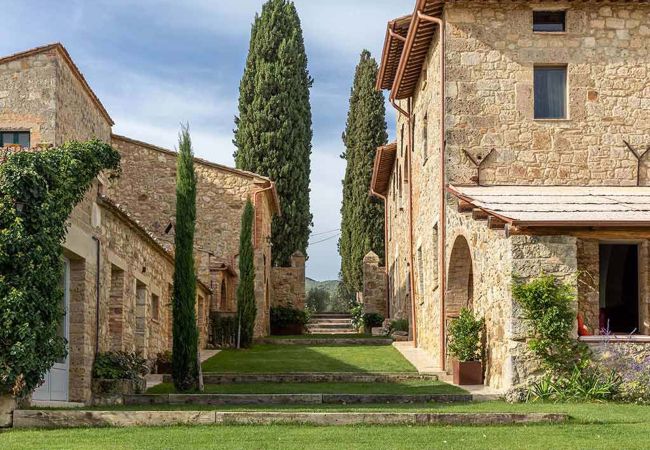 Villa a Sarteano - AMORE RENTALS - Villa Viola con Piscina, Giardino, Ideale per Matrimoni Villa a Sarteano - AMORE RENTALS - Villa Viola con Piscina, Giardino, Ideale per Matrimoni