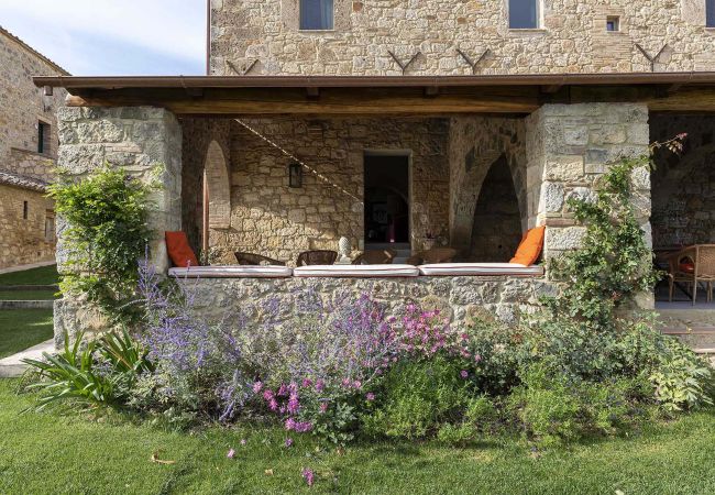 Villa a Sarteano - AMORE RENTALS - Villa Viola con Piscina, Giardino, Ideale per Matrimoni Villa a Sarteano - AMORE RENTALS - Villa Viola con Piscina, Giardino, Ideale per Matrimoni