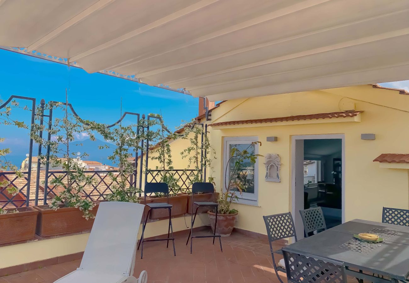 Appartamento a Sorrento - AMORE RENTALS - Appartamento The Roof con Terrazza e Vista Mare