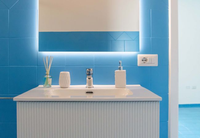 Villa a Praiano - AMORE RENTALS - Villa Jacaranda con Piscina e Vista Mare Villa a Praiano - AMORE RENTALS - Villa Jacaranda con Piscina e Vista Mare