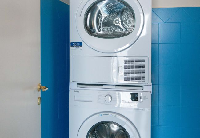 Villa a Praiano - AMORE RENTALS - Villa Jacaranda con Piscina e Vista Mare Villa a Praiano - AMORE RENTALS - Villa Jacaranda con Piscina e Vista Mare