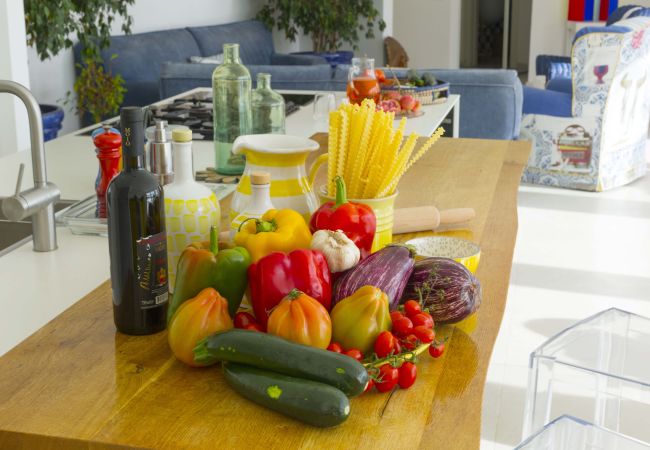 Villa a Sant´Agata sui Due Golfi - AMORE RENTALS - Villa Hermes con Piscina Privata, Giardino, Vista Mare Villa a Sant´Agata sui Due Golfi - AMORE RENTALS - Villa Hermes con Piscina Privata, Giardino, Vista Mare