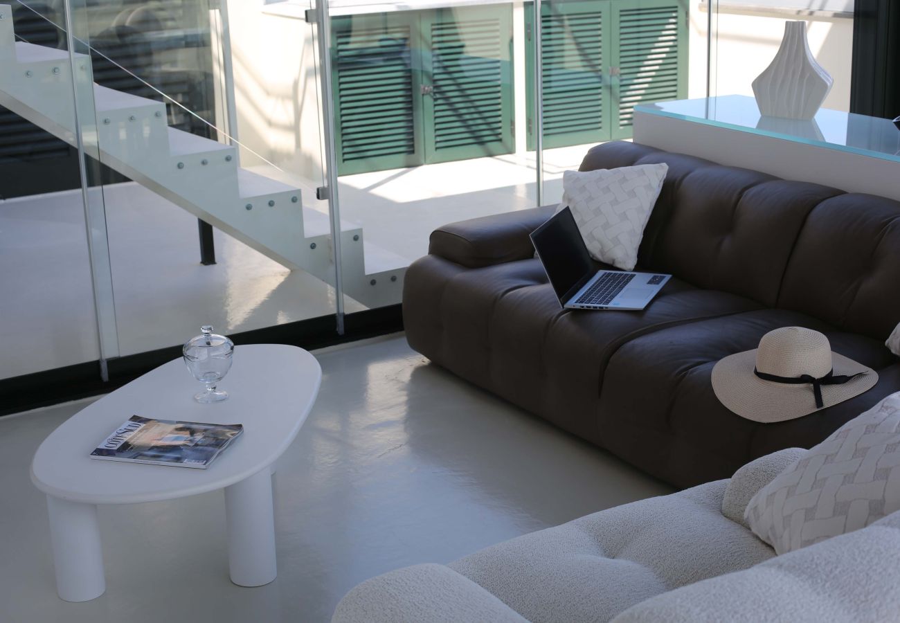 Casa a Sorrento - AMORE RENTALS - The Square, Attico di Lusso con Vista Mare e Jacuzzi in Piazza Tasso
