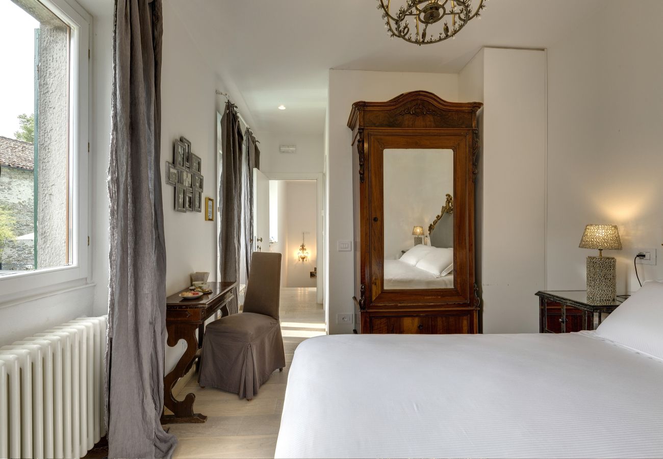 Villa a Palazzuolo sul Senio - AMORE RENTALS - Villa Barbara 1 con Piscina Privata e Giardino