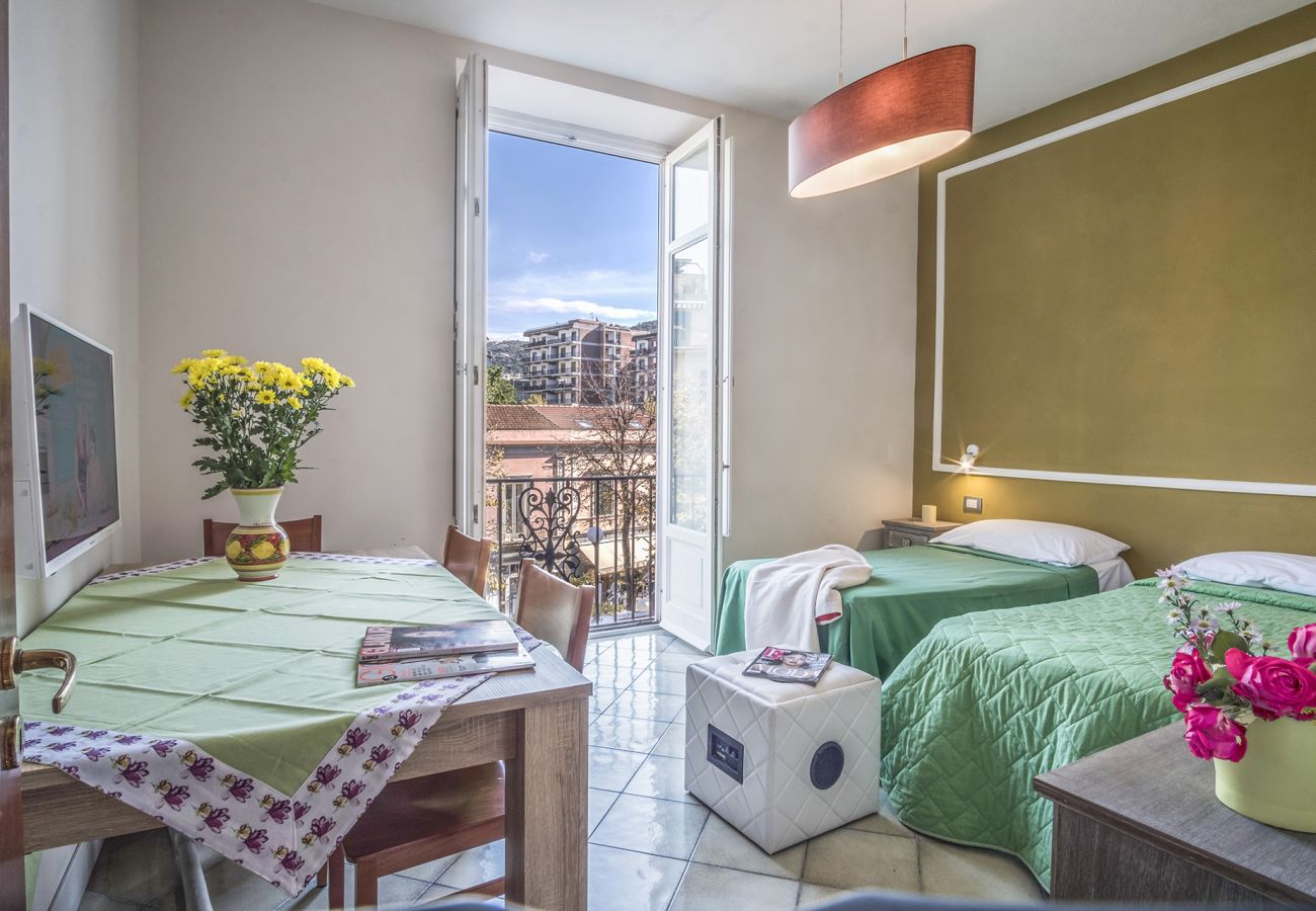 Appartamento a Sorrento - AMORE RENTALS - Palazzo Mary in Piazza Tasso