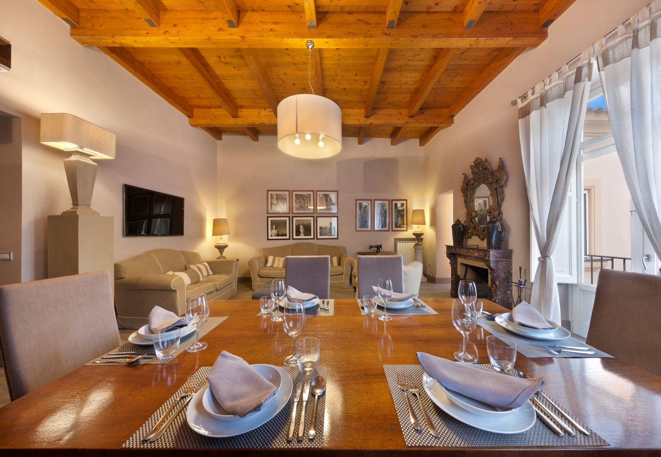 Appartamento a Sorrento - AMORE RENTALS - Palazzo Mary in Piazza Tasso