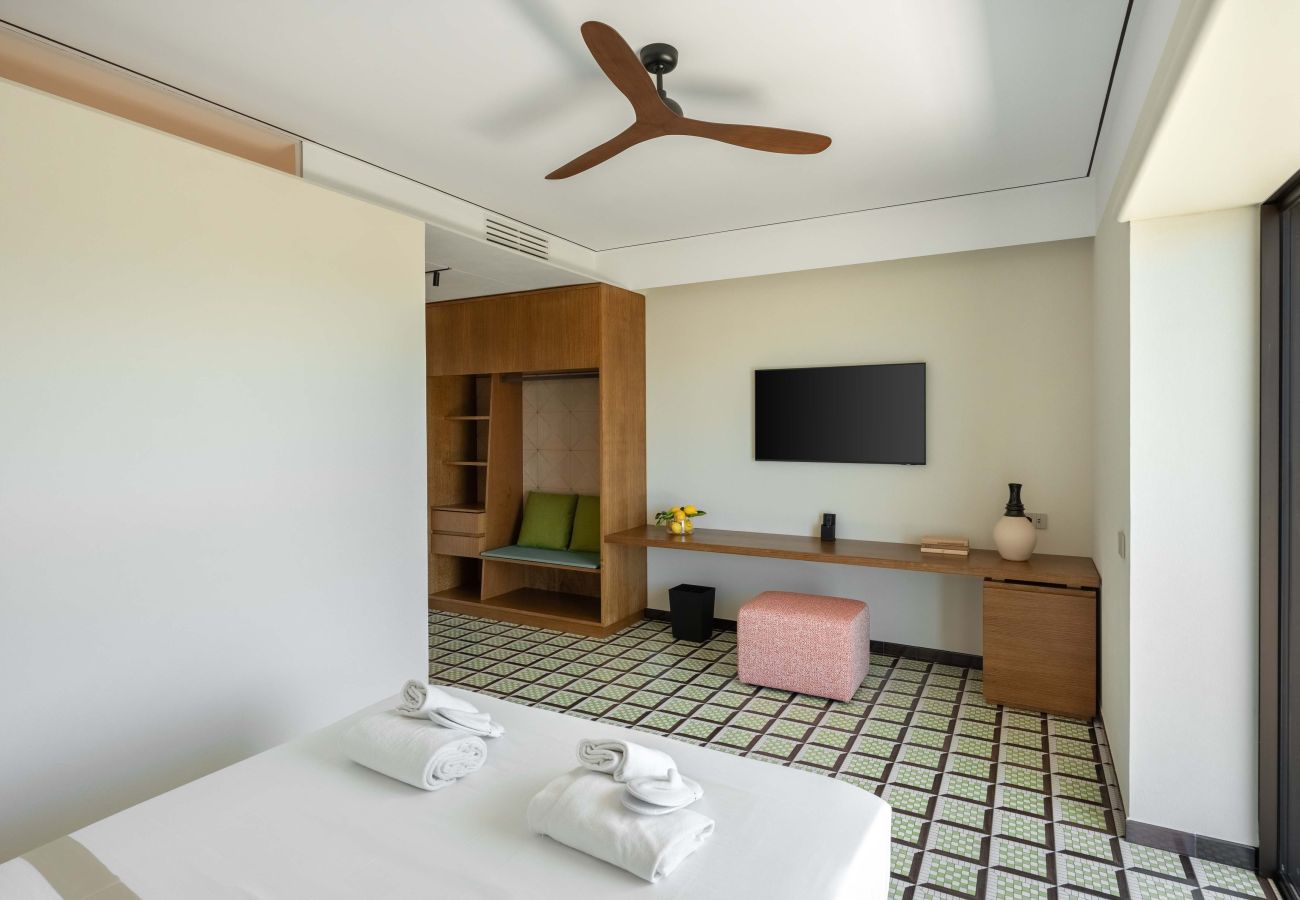 Villa a Massa Lubrense - AMORE RENTALS - Villa Cantuccio dei Sogni con Piscina e Vista Mare