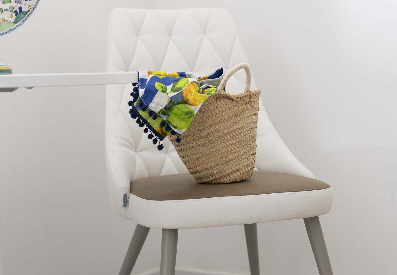 Villa a Amalfi - AMORE RENTALS - Villa Costa Incantata con Vista Mare e Jacuzzi