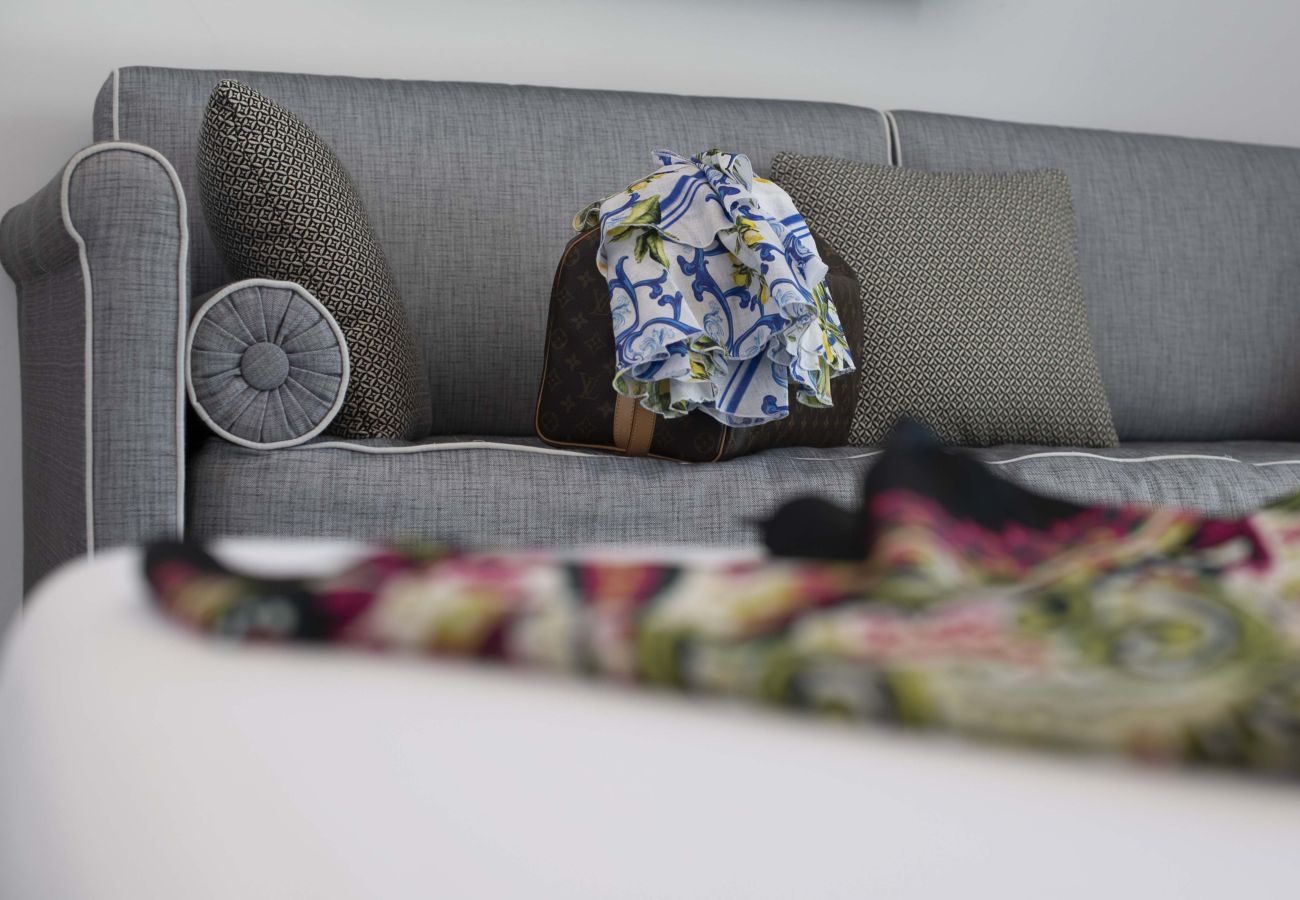 Villa a Amalfi - AMORE RENTALS - Villa Costa Incantata con Vista Mare e Jacuzzi