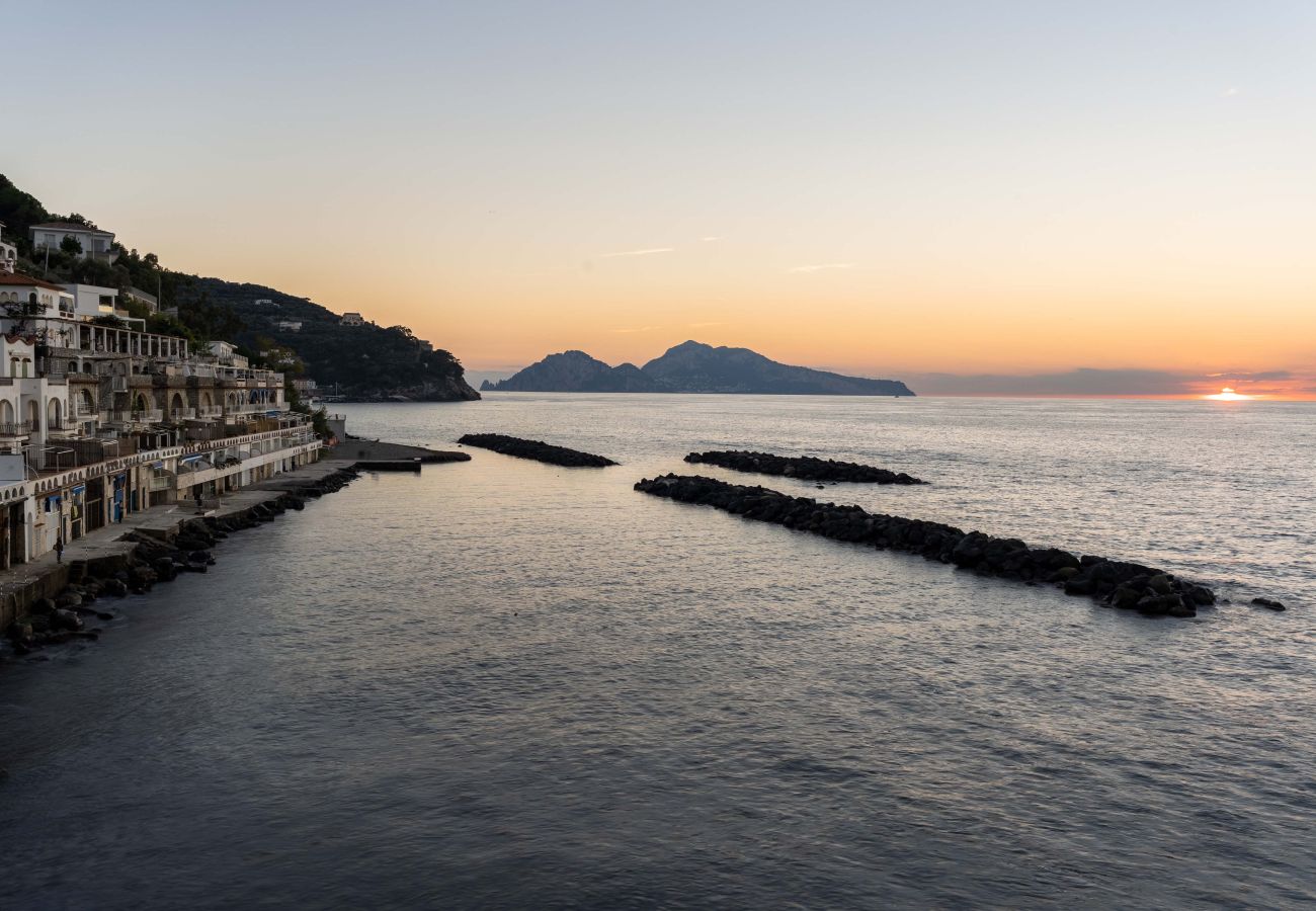 Villa a Massa Lubrense - AMORE RENTALS - Villa La Torre con Discesa Diretta al Mare