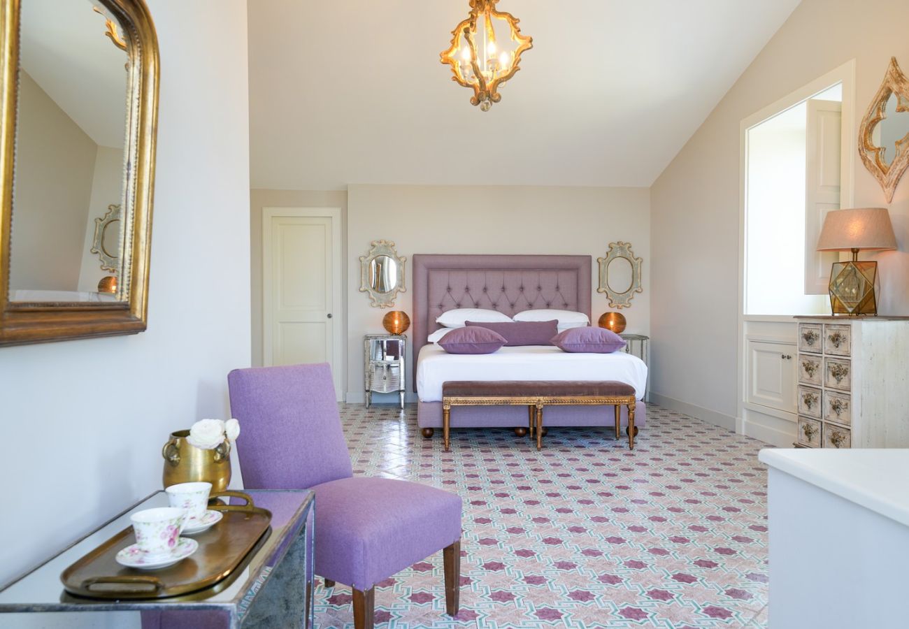 Villa a Sorrento - AMORE RENTALS - Villa Kalisa - Dimora di Lusso Esclusiva