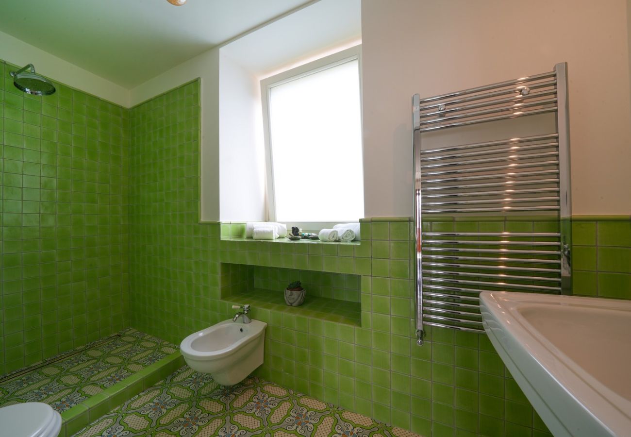 Villa a Sorrento - AMORE RENTALS - Villa Kalisa - Dimora di Lusso Esclusiva