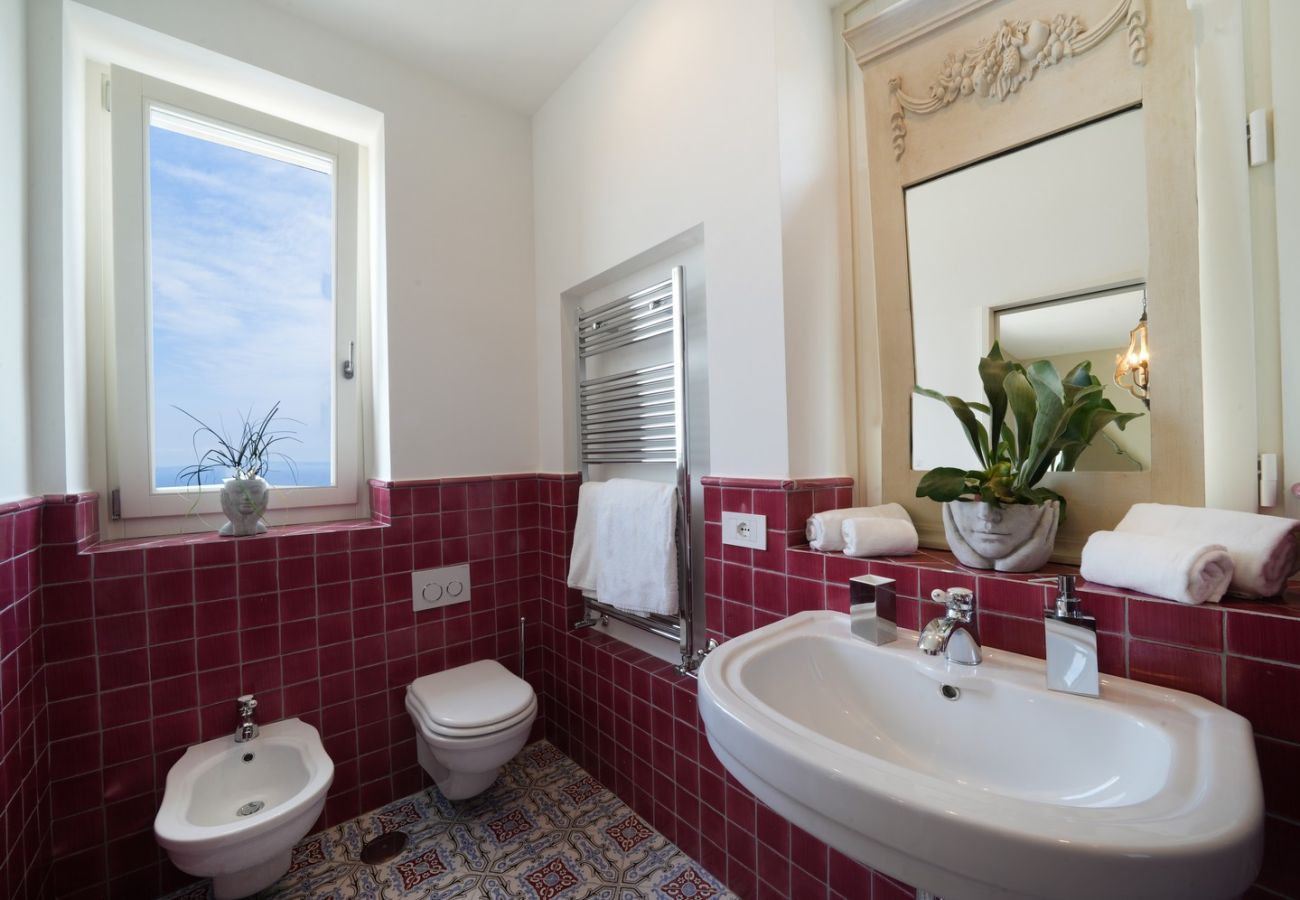 Villa a Sorrento - AMORE RENTALS - Villa Kalisa - Dimora di Lusso Esclusiva