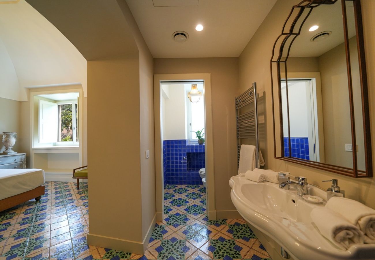 Villa a Sorrento - AMORE RENTALS - Villa Kalisa - Dimora di Lusso Esclusiva