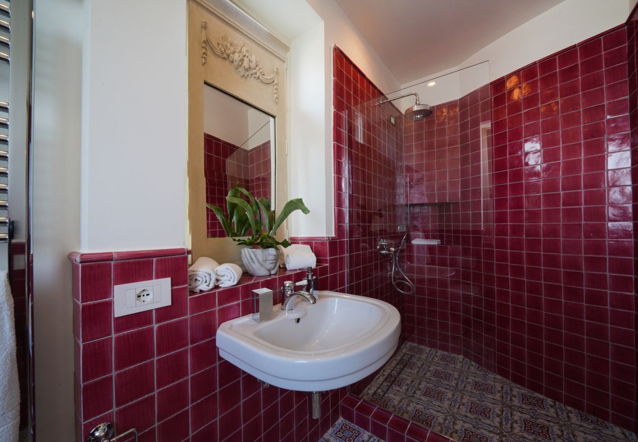 Villa a Sorrento - AMORE RENTALS - Villa Kalisa - Dimora di Lusso Esclusiva