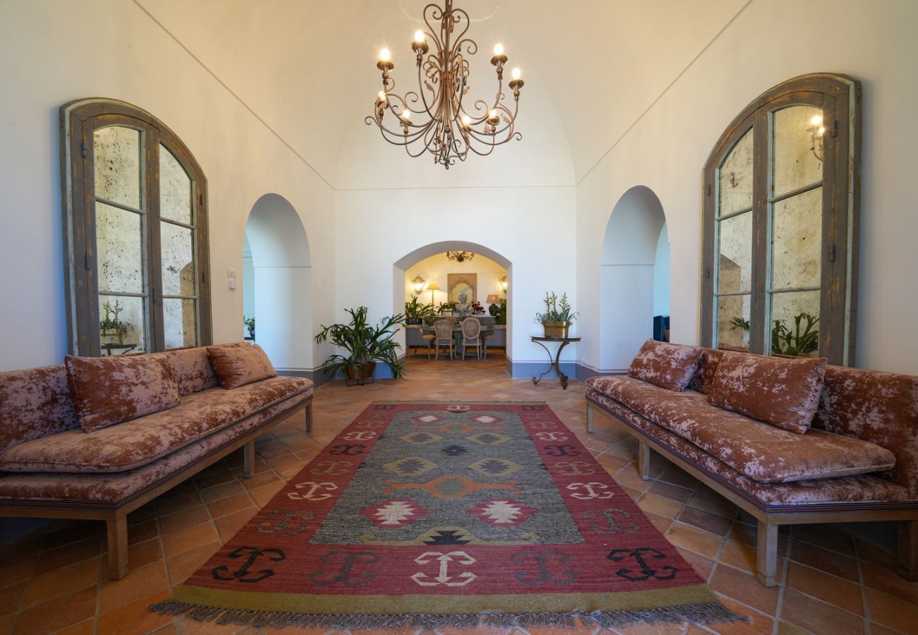 Villa a Sorrento - AMORE RENTALS - Villa Kalisa - Dimora di Lusso Esclusiva