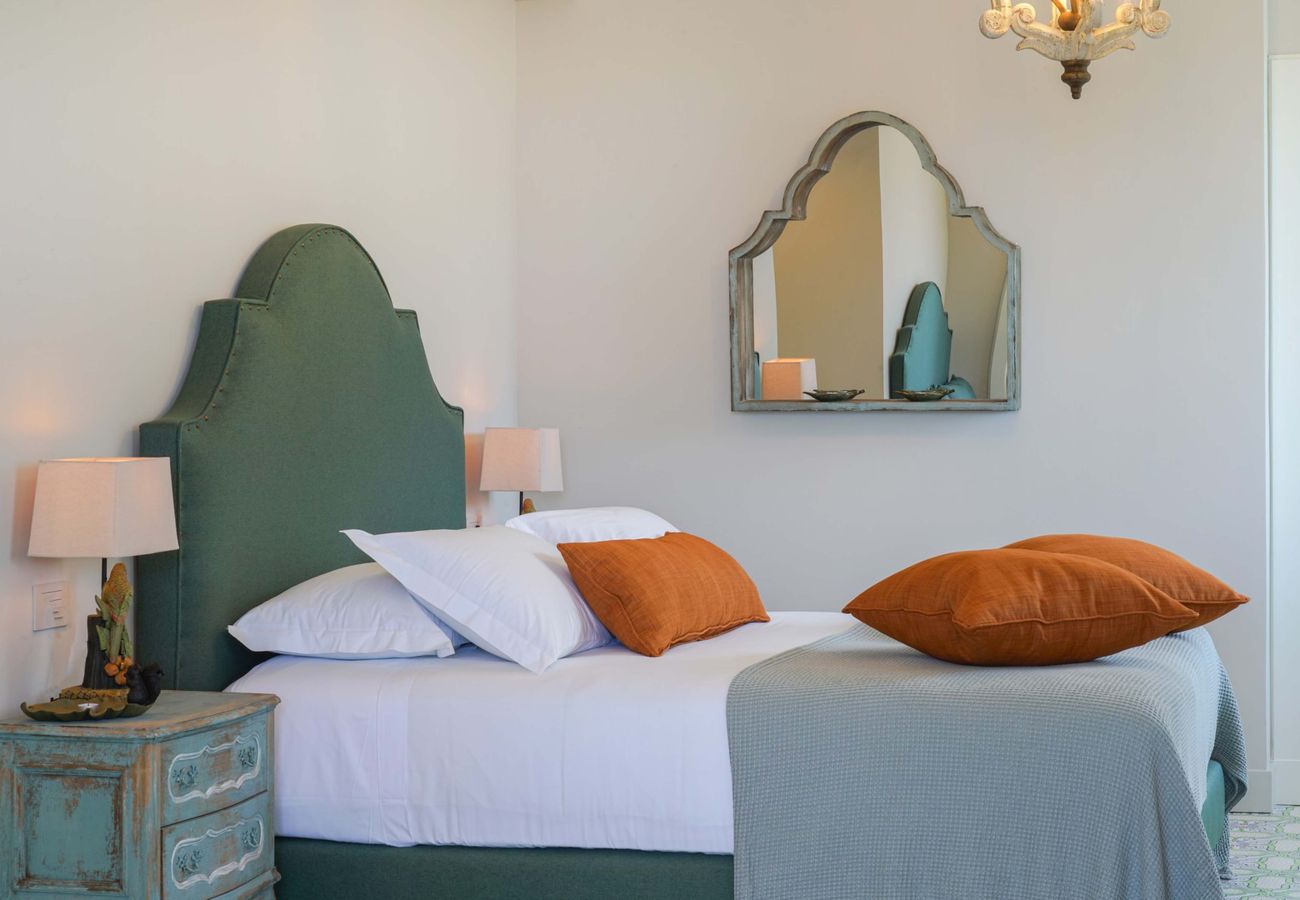 Villa a Sorrento - AMORE RENTALS - Villa Kalisa - Dimora di Lusso Esclusiva