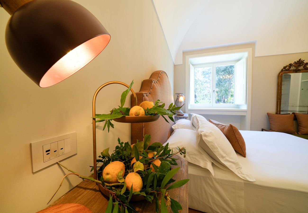 Villa a Sorrento - AMORE RENTALS - Villa Kalisa - Dimora di Lusso Esclusiva