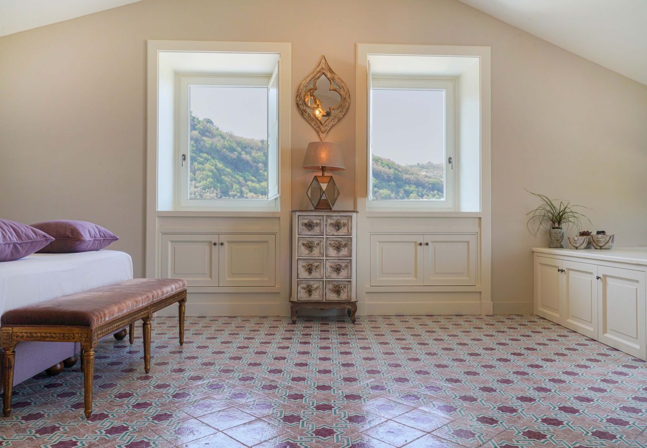 Villa a Sorrento - AMORE RENTALS - Villa Kalisa - Dimora di Lusso Esclusiva