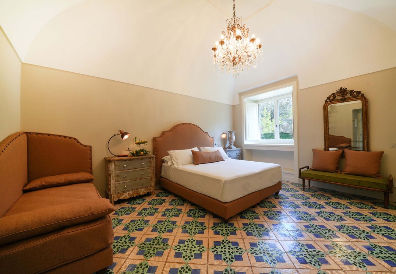 Villa a Sorrento - AMORE RENTALS - Villa Kalisa - Dimora di Lusso Esclusiva