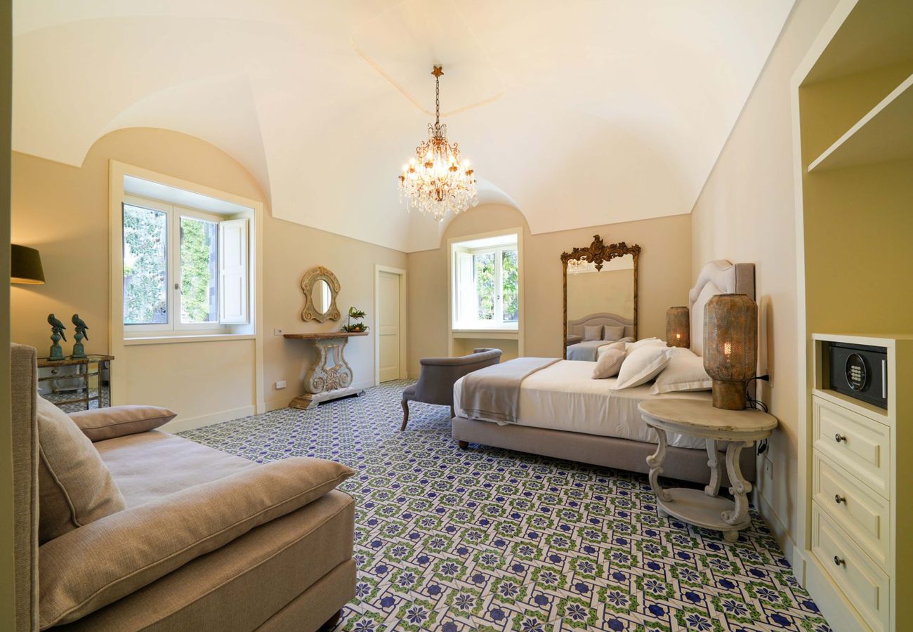 Villa a Sorrento - AMORE RENTALS - Villa Kalisa - Dimora di Lusso Esclusiva