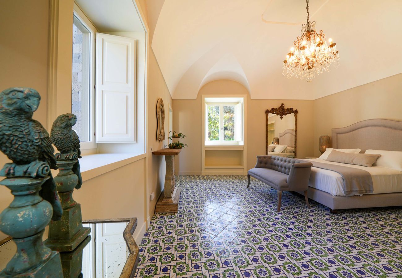 Villa a Sorrento - AMORE RENTALS - Villa Kalisa - Dimora di Lusso Esclusiva