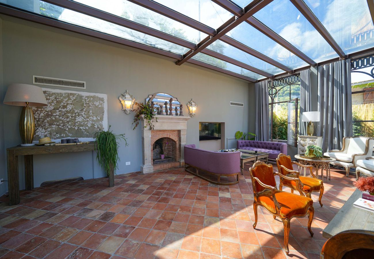 Villa a Sorrento - AMORE RENTALS - Villa Kalisa - Dimora di Lusso Esclusiva