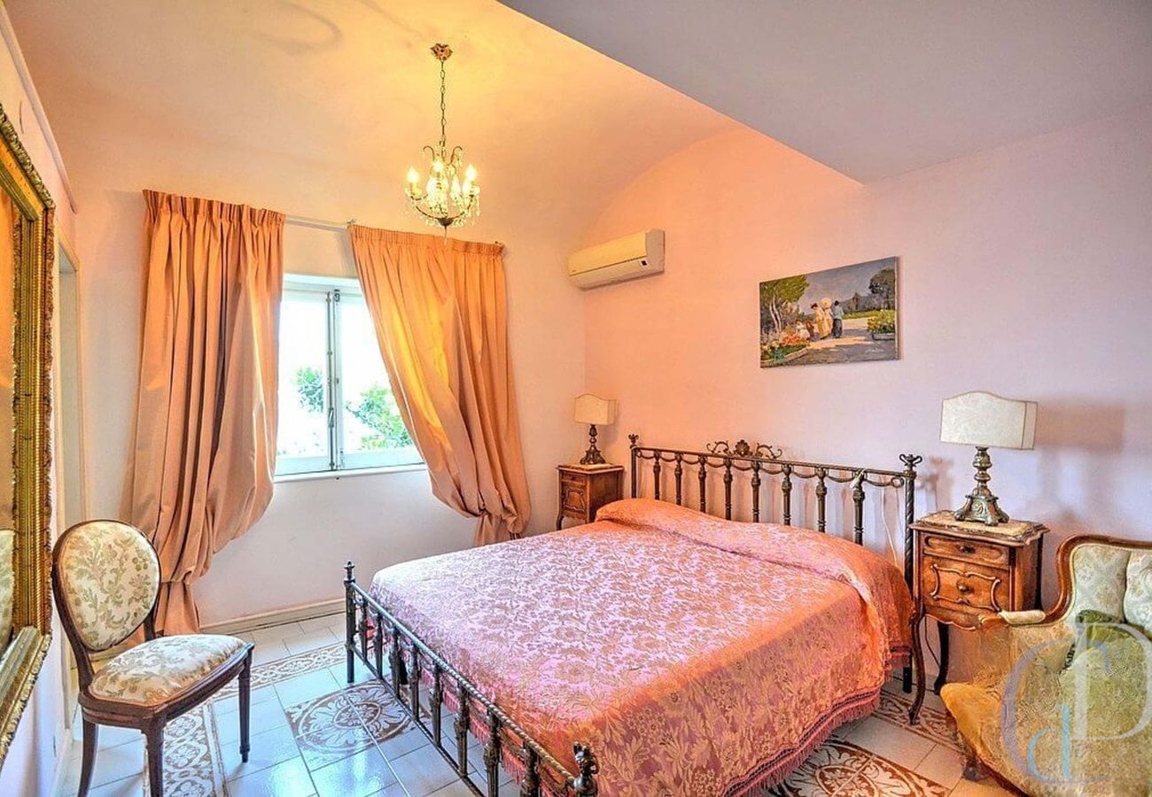 Villa a Furore - AMORE RENTALS - Villa Incanto sul Mare - Assoluta Privacy con Accesso Privato al Mare