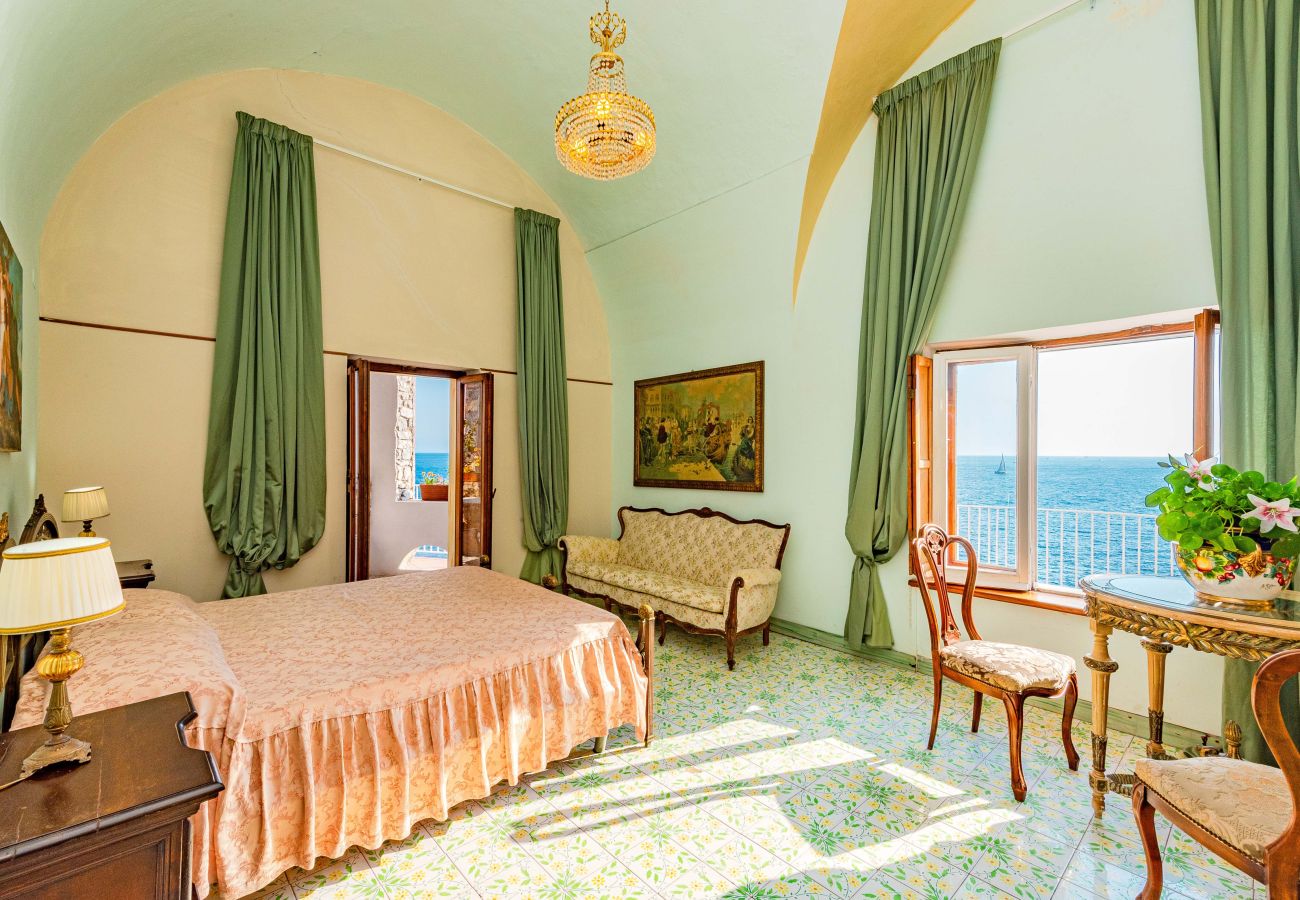 Villa a Furore - AMORE RENTALS - Villa Incanto sul Mare - Assoluta Privacy con Accesso Privato al Mare