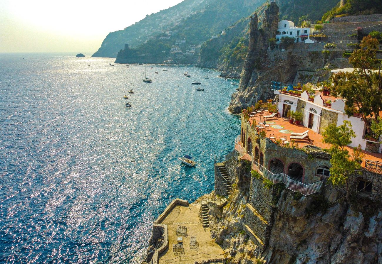 Villa a Furore - AMORE RENTALS - Villa Incanto sul Mare - Assoluta Privacy con Accesso Privato al Mare