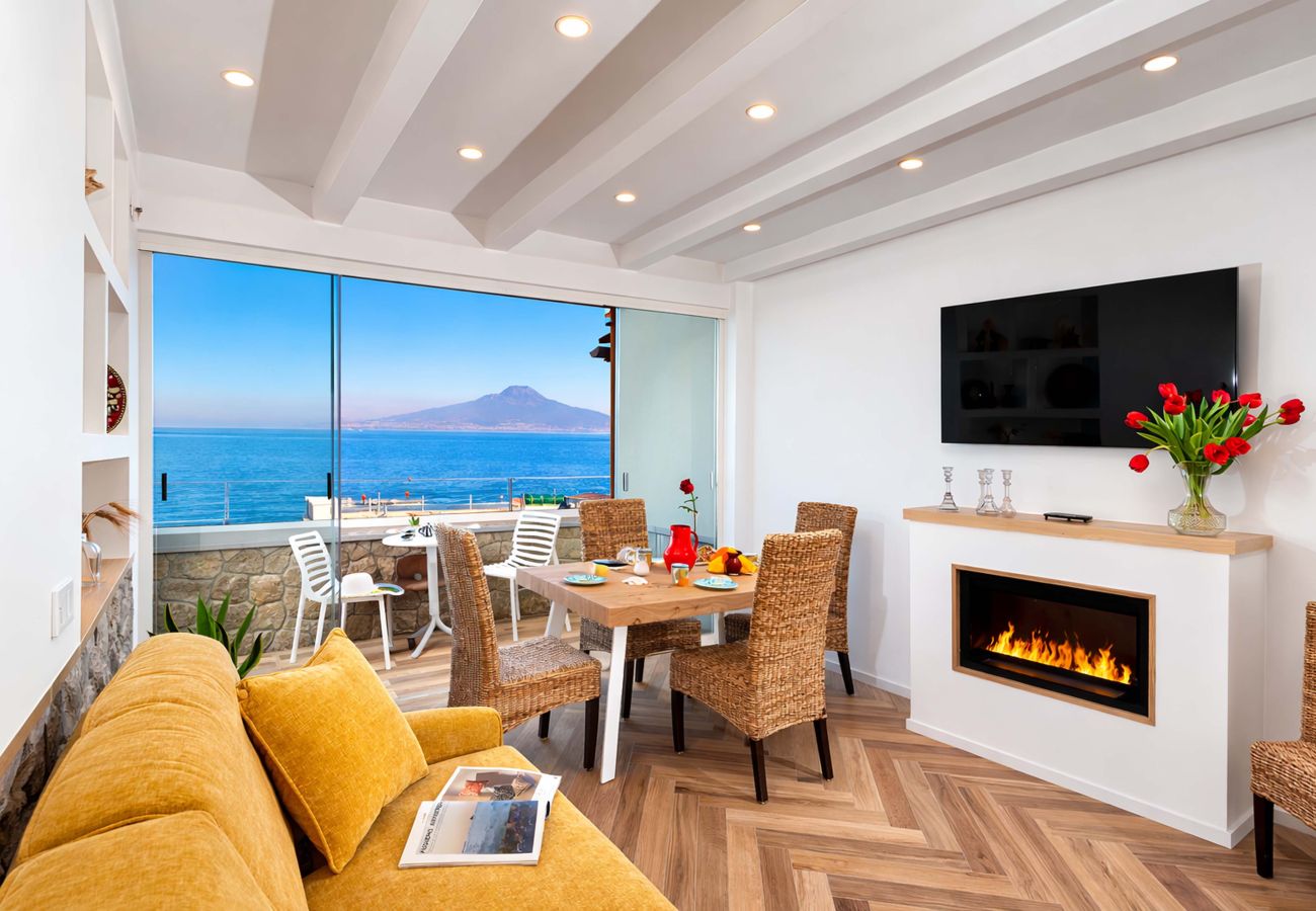 Appartamento a Sorrento - AMORE RENTALS - Appartamento Seapearl Sorrento con Vista Mare, Vicino alla Spiaggia