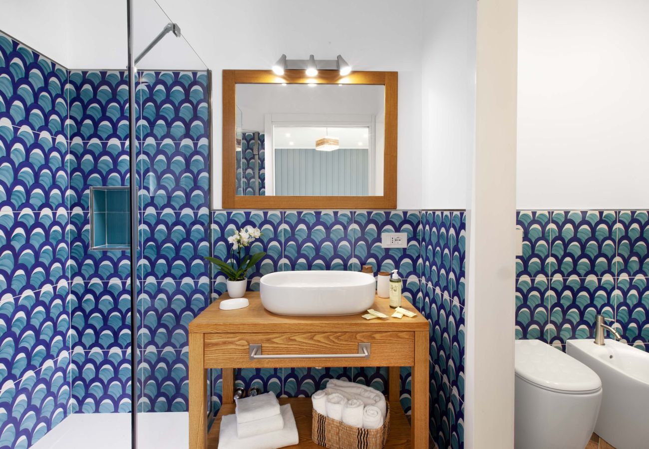 Appartamento a Sorrento - AMORE RENTALS - Appartamento Seapearl Sorrento con Vista Mare, Vicino alla Spiaggia