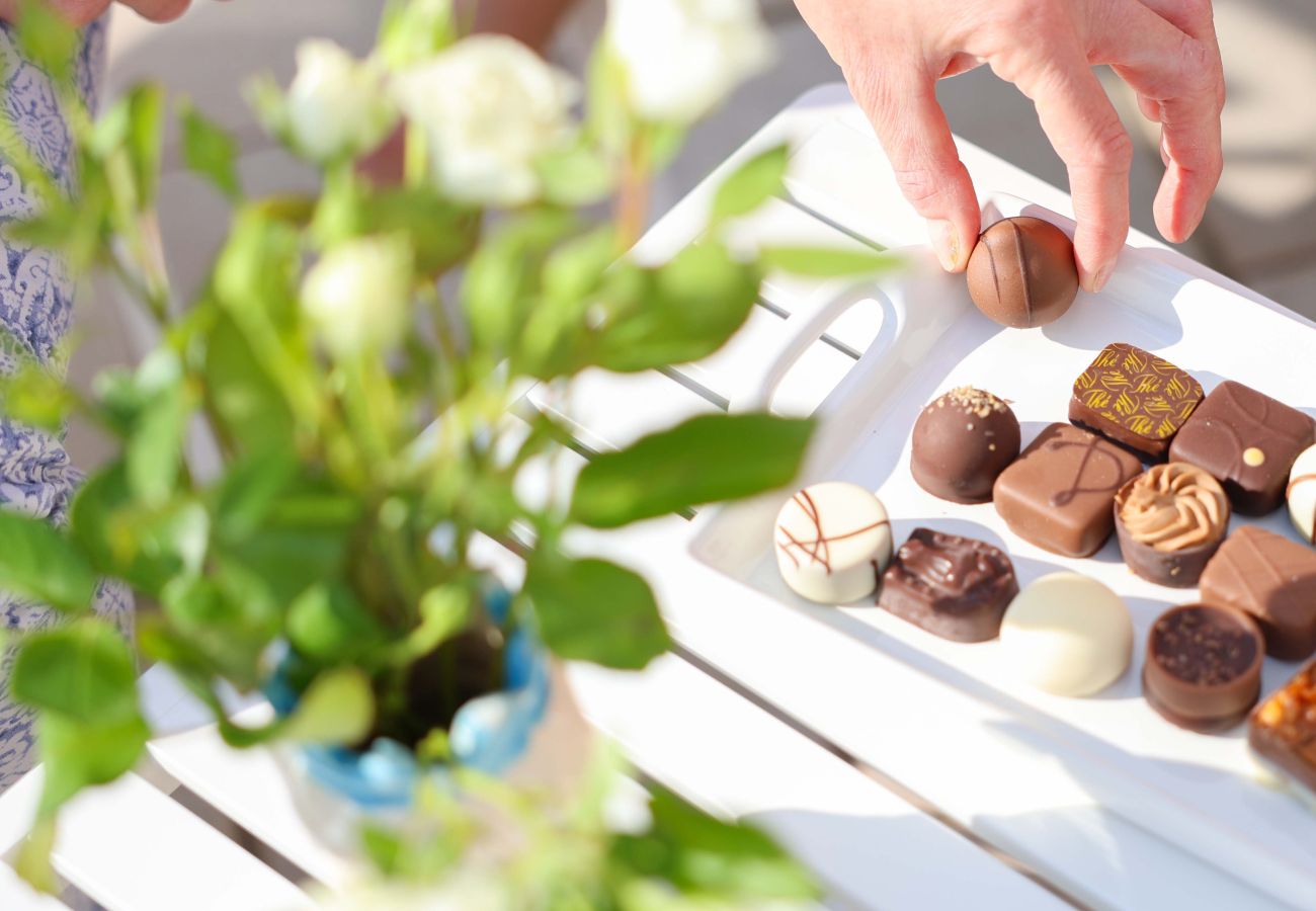 Villa a Massa Lubrense - AMORE RENTALS - Villa Lantana. Oasi di Silenzio e Natura con Jacuzzi Panoramica