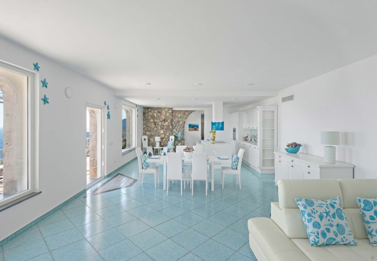 Villa a Massa Lubrense - AMORE RENTALS - Villa Lantana. Oasi di Silenzio e Natura con Jacuzzi Panoramica