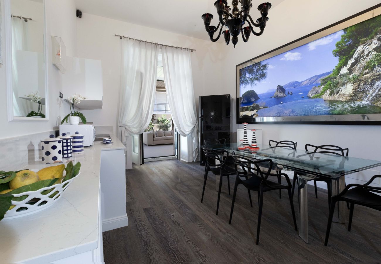 Appartamento a Sorrento - AMORE RENTALS - Diamond Home De Luxe - Appartamento di lusso con terrazza nel centro di Sorrento