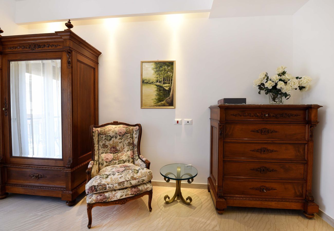 Appartamento a Sorrento - AMORE RENTALS - Casa Clara