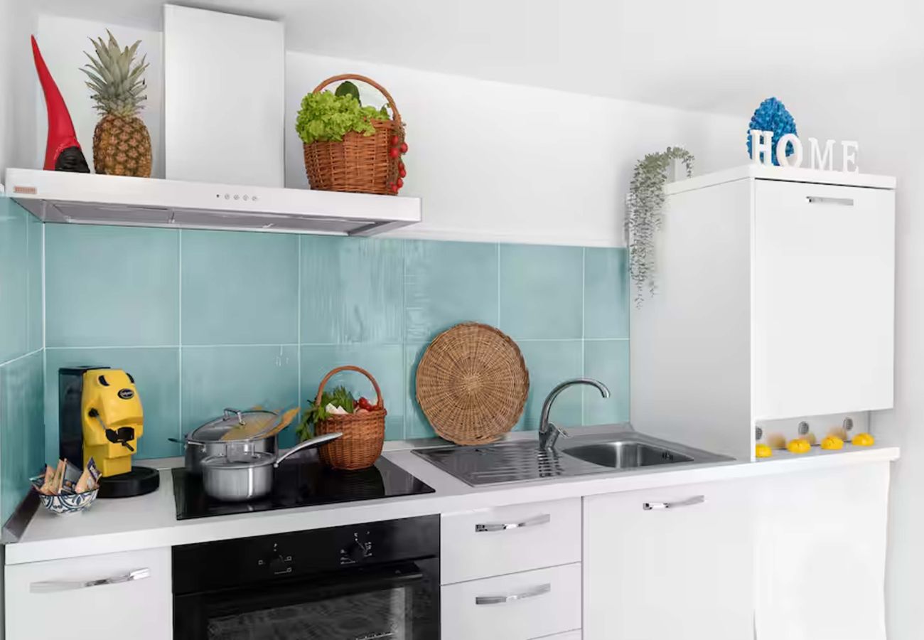 Casa a Massa Lubrense - AMORE RENTALS - Casa Giovanna A – Casa vacanze romantica con jacuzzi e accesso al mare