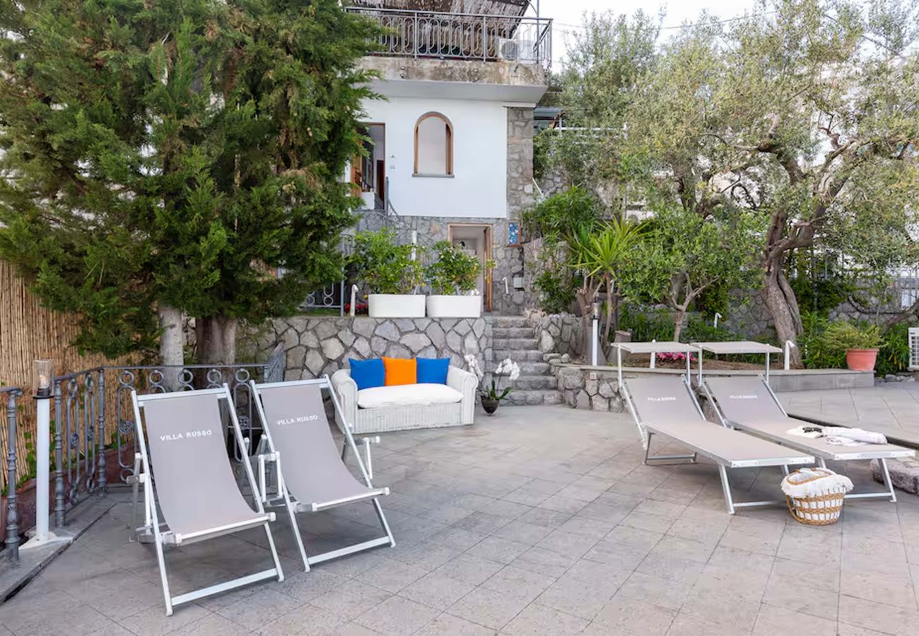 Casa a Massa Lubrense - AMORE RENTALS - Casa Giovanna A – Casa vacanze romantica con jacuzzi e accesso al mare