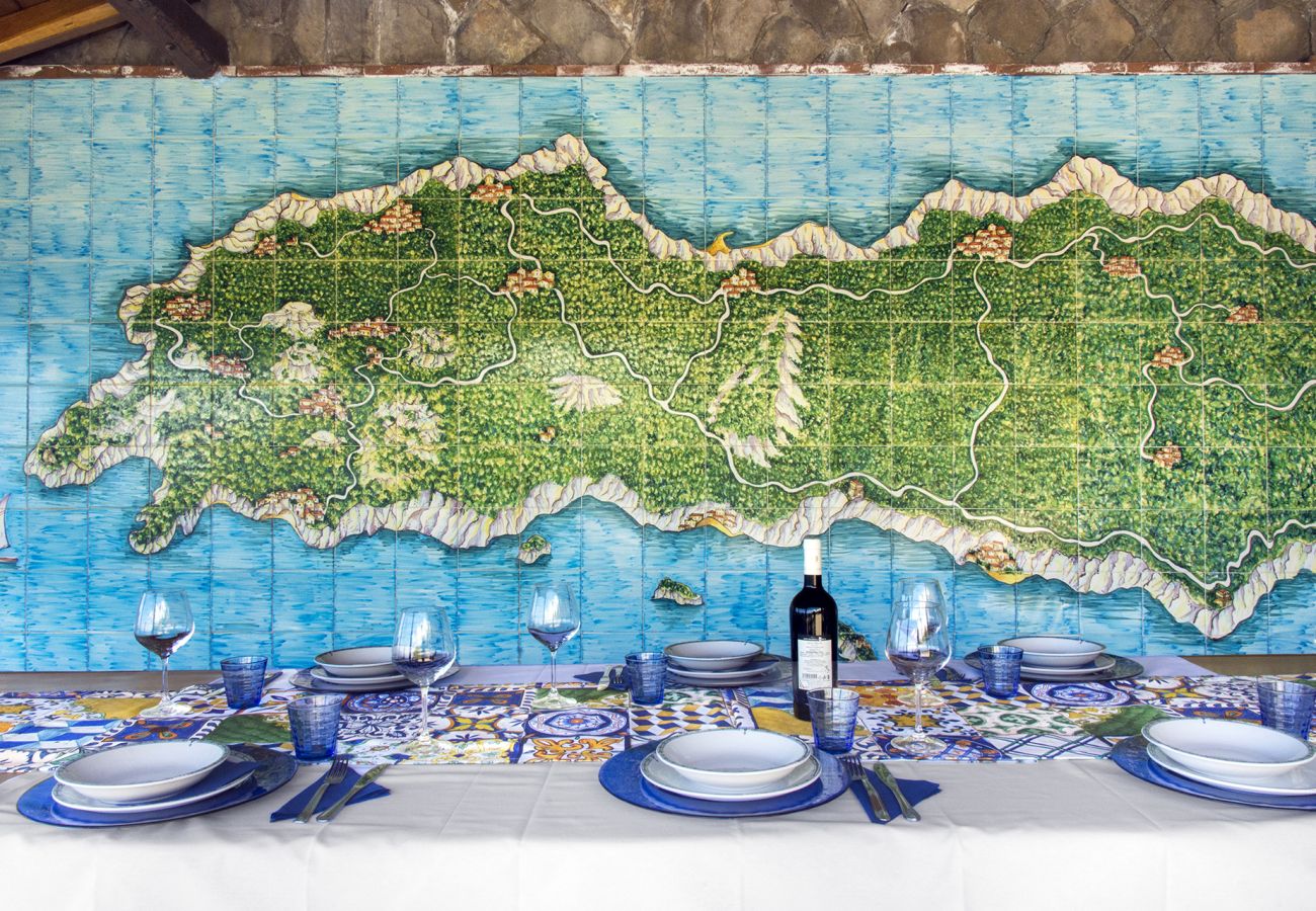 Casa a Massa Lubrense - AMORE RENTALS - Casa Giovanna A – Casa vacanze romantica con jacuzzi e accesso al mare