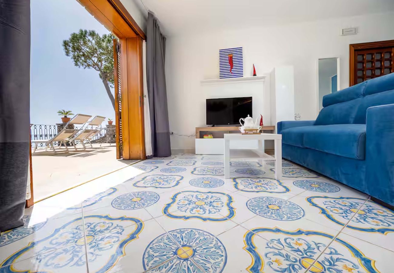 Casa a Nerano - AMORE RENTALS - Casa Giovanna B - Casa vacanze romantica con jacuzzi e accesso al mare