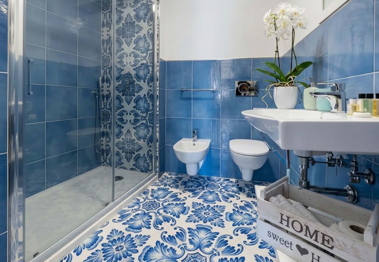 Casa a Nerano - AMORE RENTALS - Casa Giovanna B - Casa vacanze romantica con jacuzzi e accesso al mare
