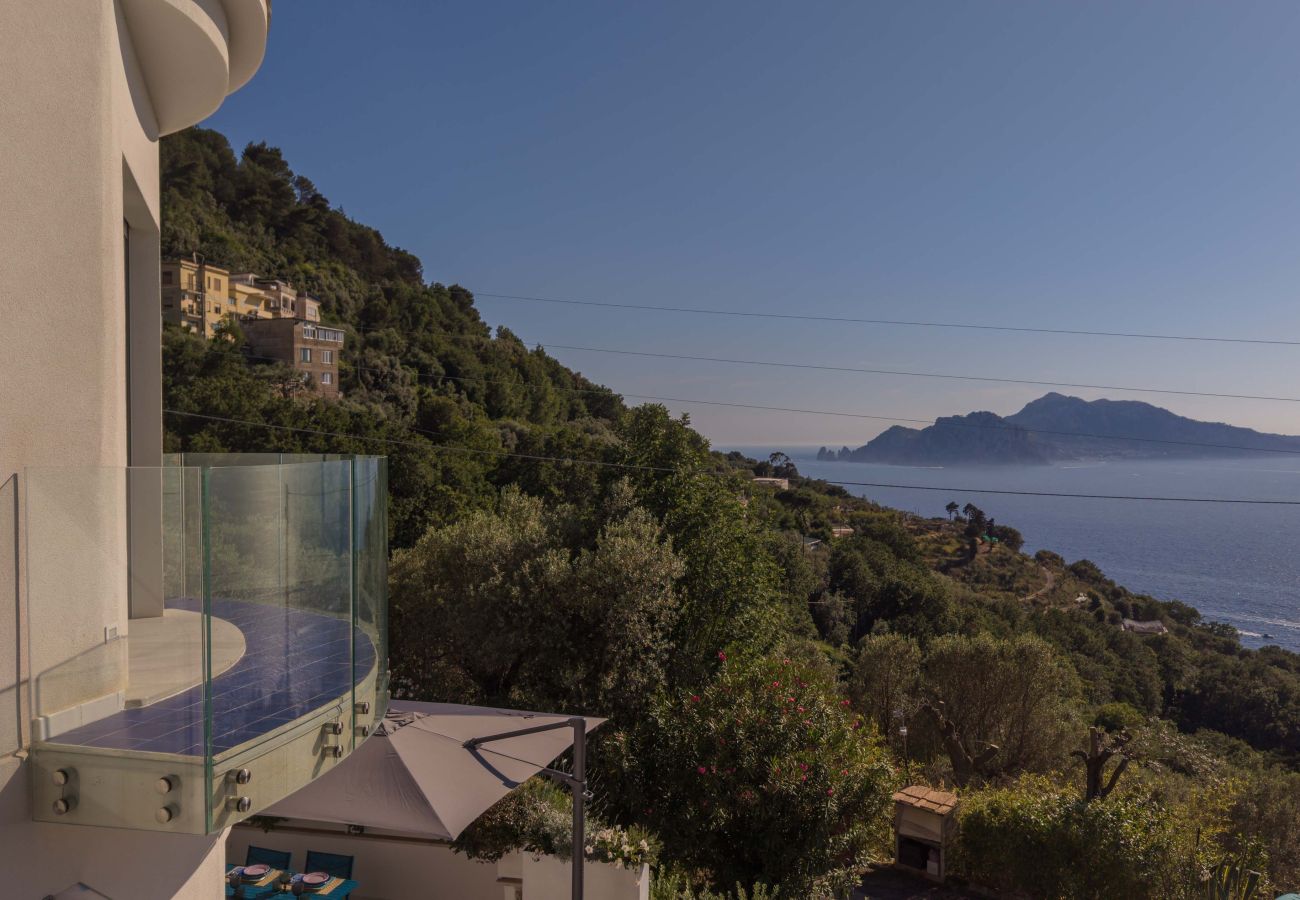 Villa a Massa Lubrense - AMORE RENTALS - Villa Gisolfi con Piscina Privata e Vista Mare