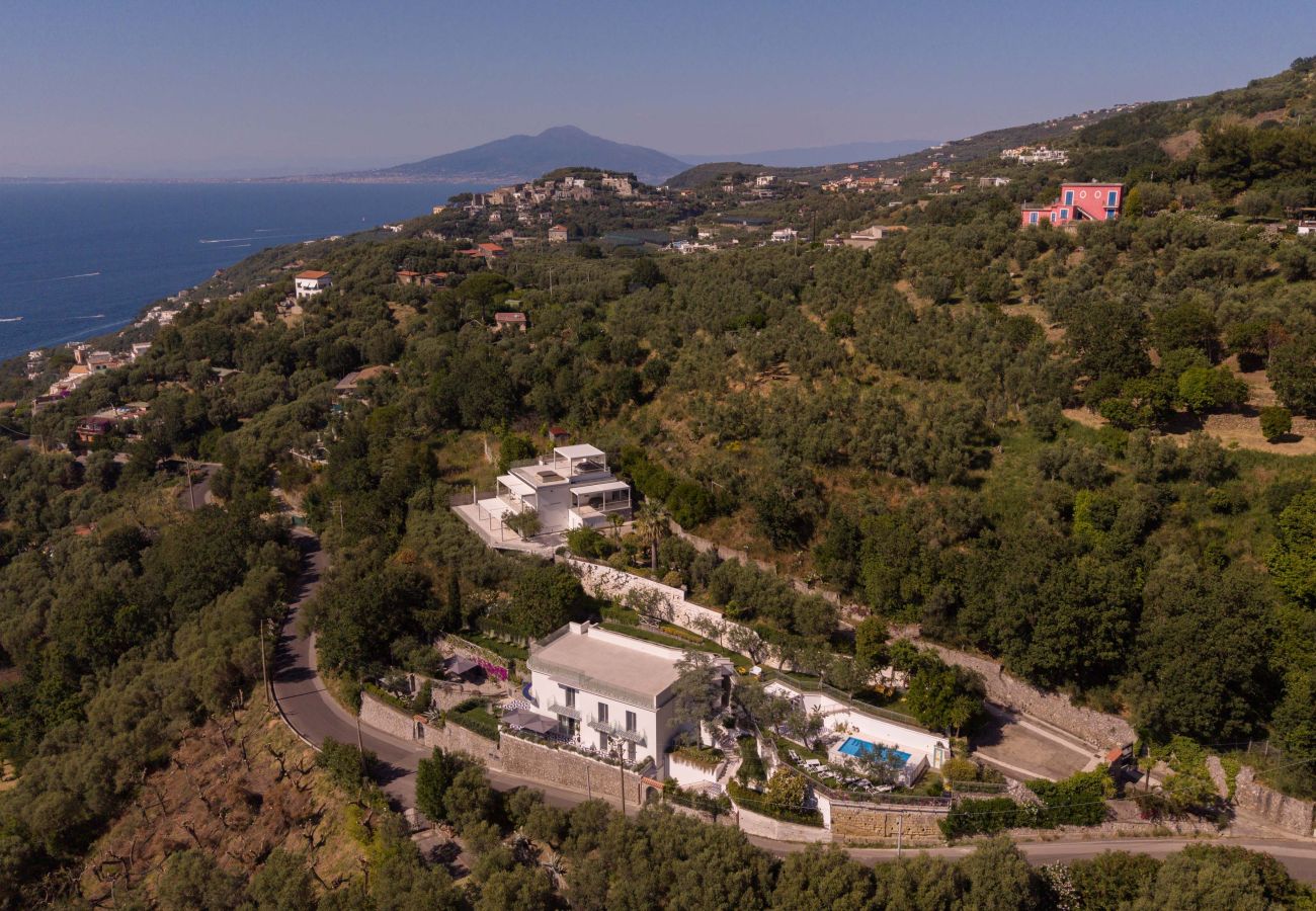 Villa a Massa Lubrense - AMORE RENTALS - Villa Gisolfi con Piscina Privata e Vista Mare