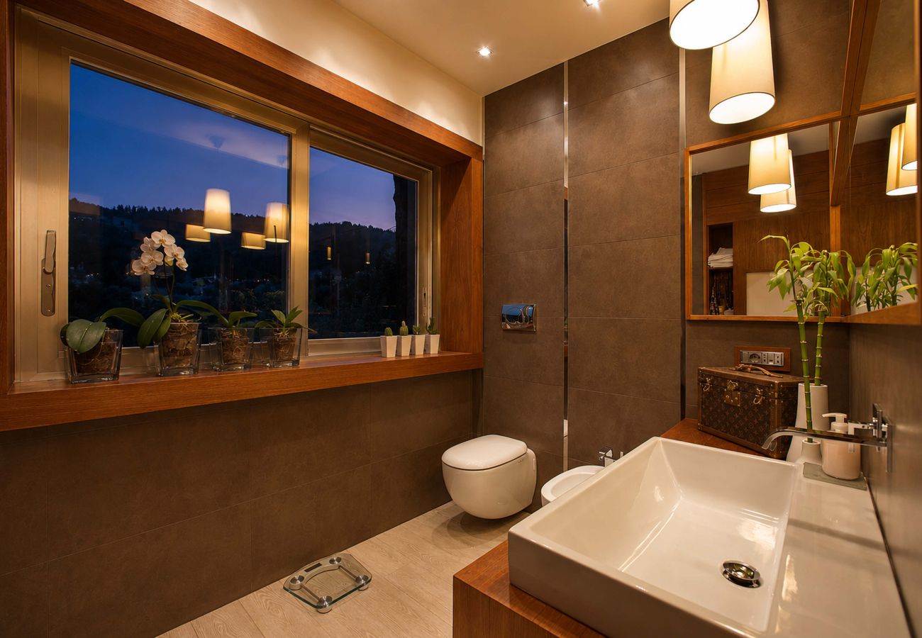 Villa a Sorrento - AMORE RENTALS - Villa Marisol con Piscina e Vista Mare