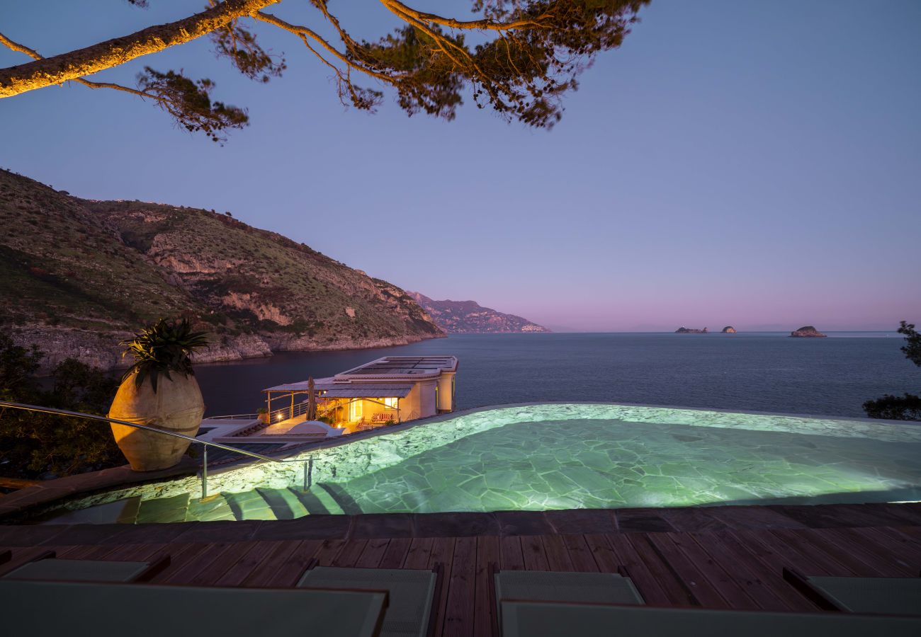 Villa a Massa Lubrense - AMORE RENTALS - THE EXCLUSIVE PRIVATE ISLAND