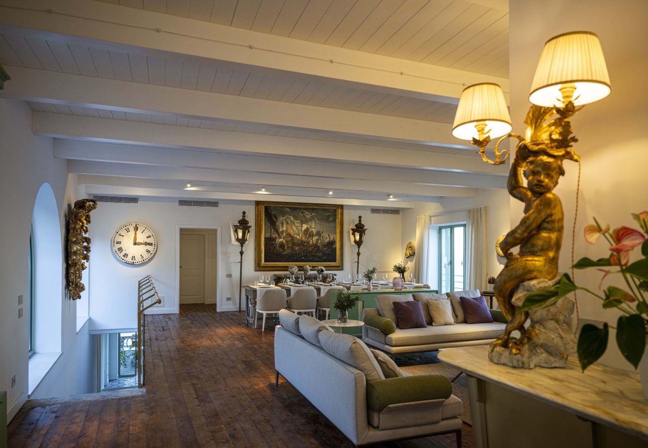 Villa a Massa Lubrense - AMORE RENTALS - THE EXCLUSIVE PRIVATE ISLAND