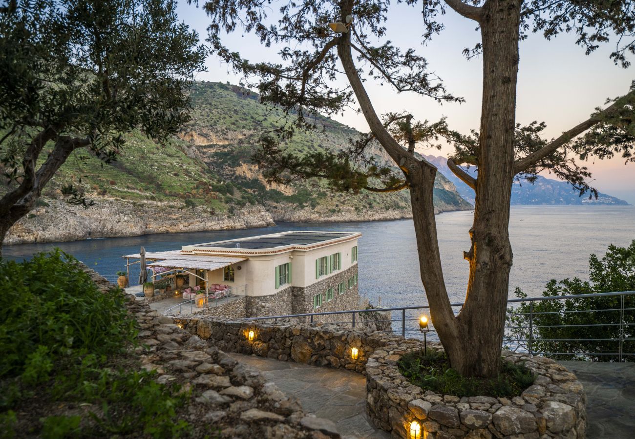 Villa a Massa Lubrense - AMORE RENTALS - THE EXCLUSIVE PRIVATE ISLAND